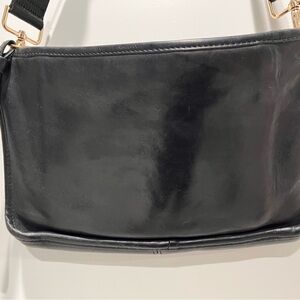 Vintage Coach Black Leather shoulder crossbody bag